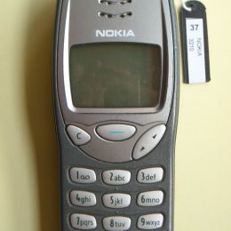 NOKIA 3210